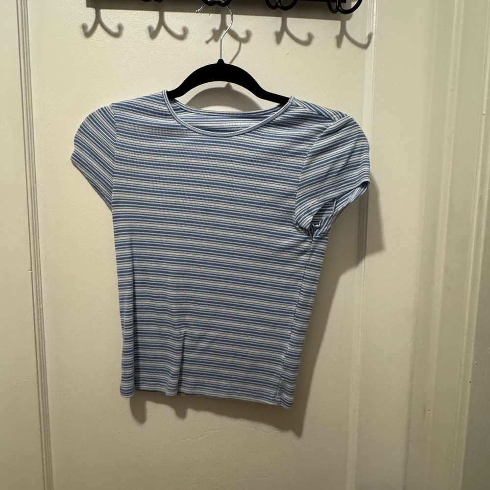 American Eagle T-shirt